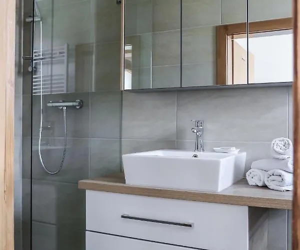 בית נופש Moertl *